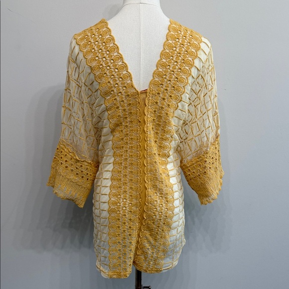 Sundance Size L Embroidered Mesh Sheer  Golden LaceTop Yellow Gold - Picture 3 of 9